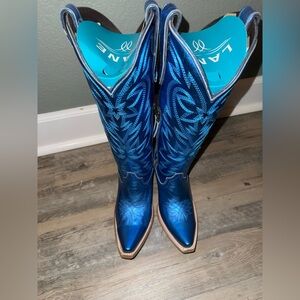 Lane Blue Western Boots